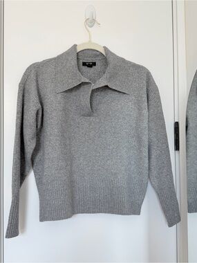 Vera Wang Collared V-Neck Knit Sweater in Medium Gray